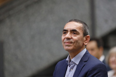 Ehrung für Özlem Türeci und Uğur Şahin in Köln