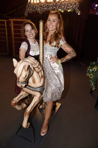 Angermaier-Trachten-Abend in München