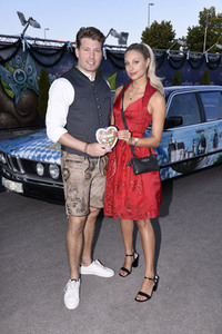 Angermaier-Trachten-Abend in München