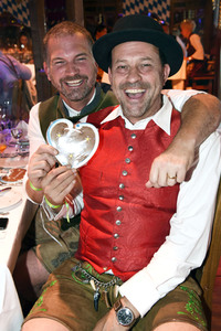 Angermaier-Trachten-Abend in München