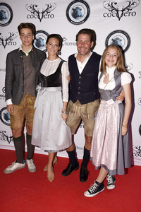 Almauftrieb in der Käfer Schänke in München