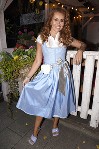 Almauftrieb in der Käfer Schänke in München