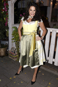 Almauftrieb in der Käfer Schänke in München