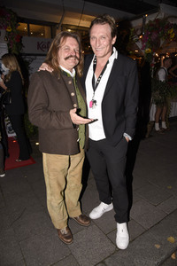 Almauftrieb in der Käfer Schänke in München