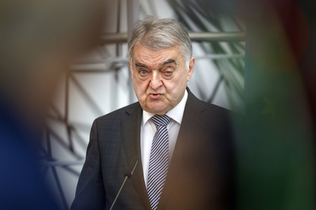 Pressekonferenz mit Armin Laschet und Herbert Reul in Düsseldorf