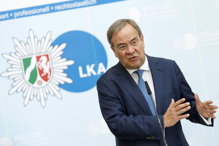 Pressekonferenz mit Armin Laschet und Herbert Reul in Düsseldorf