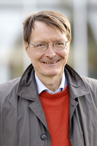 Podiumsgespräch mit Karl Lauterbach in Leverkusen