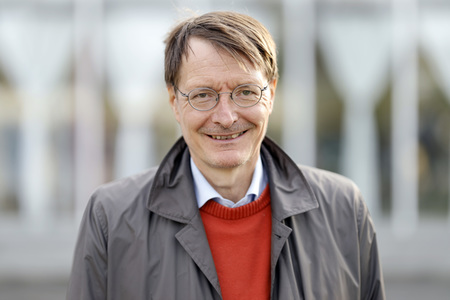 Podiumsgespräch mit Karl Lauterbach in Leverkusen