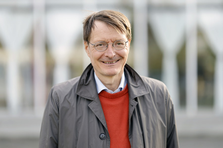 Podiumsgespräch mit Karl Lauterbach in Leverkusen