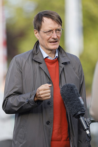 Podiumsgespräch mit Karl Lauterbach in Leverkusen