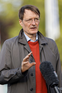 Podiumsgespräch mit Karl Lauterbach in Leverkusen