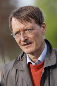 Podiumsgespräch mit Karl Lauterbach in Leverkusen