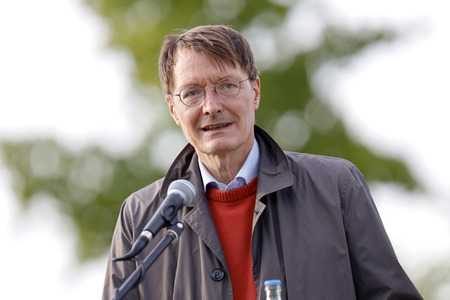 Podiumsgespräch mit Karl Lauterbach in Leverkusen
