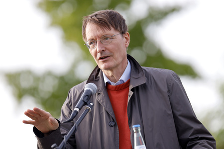 Podiumsgespräch mit Karl Lauterbach in Leverkusen