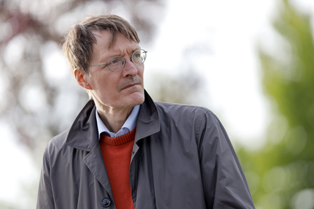 Podiumsgespräch mit Karl Lauterbach in Leverkusen