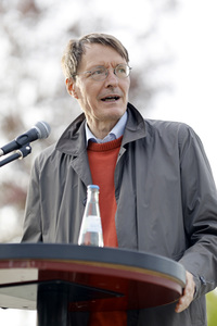 Podiumsgespräch mit Karl Lauterbach in Leverkusen