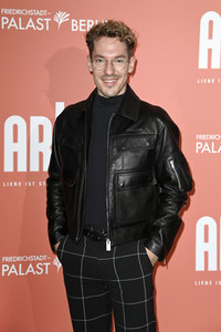 Weltpremiere der ARISE Grand Show 2021 in Berlin