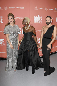 Weltpremiere der ARISE Grand Show 2021 in Berlin