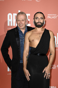 Weltpremiere der ARISE Grand Show 2021 in Berlin