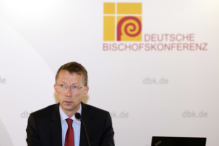 Abschluss-Pressekonferenz der Deutschen Bischofskonferenz in Fulda