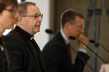 Abschluss-Pressekonferenz der Deutschen Bischofskonferenz in Fulda