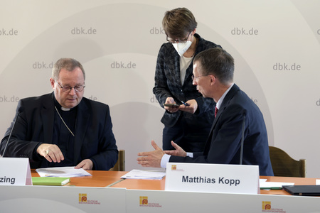 Abschluss-Pressekonferenz der Deutschen Bischofskonferenz in Fulda