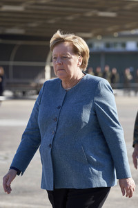 Angela Merkel würdigt Einsatzkräfte der Afghanistan-Evakuierungsmission in Seedorf