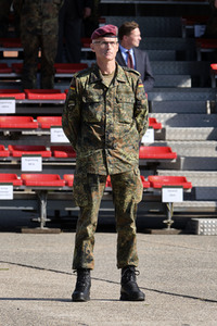 Angela Merkel würdigt Einsatzkräfte der Afghanistan-Evakuierungsmission in Seedorf