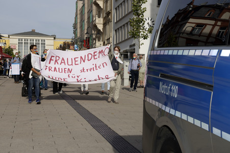 Protestdemo der Initiative 'Wir sind Kirche' in Fulda