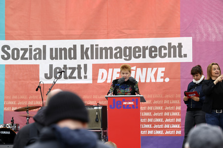 Auftaktveranstaltung zum 48-Stunden-Wahlkampf der Partei Die Linke in Berlin
