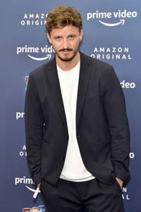 Staffel 2 Premiere 'LOL: Last One Laughing' in München