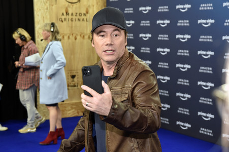 Staffel 2 Premiere 'LOL: Last One Laughing' in München