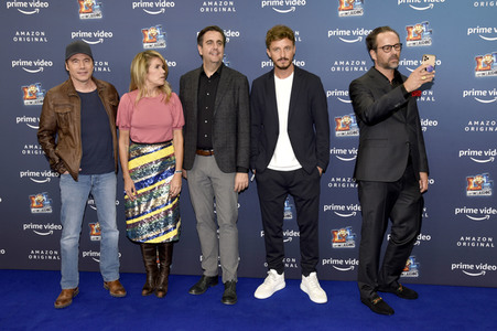Staffel 2 Premiere 'LOL: Last One Laughing' in München