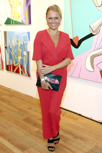Charity-Vernissage der Künstlerin Egzona Popovci in Hamburg