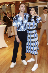 Charity-Vernissage der Künstlerin Egzona Popovci in Hamburg