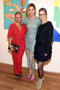 Charity-Vernissage der Künstlerin Egzona Popovci in Hamburg