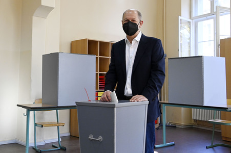 Stimmabgabe von Olaf Scholz zur Bundestagswahl 2021 in Potsdam