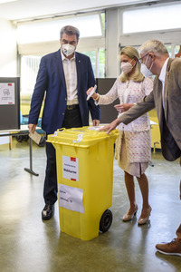 Stimmabgabe von Markus Söder zur Bundestagswahl 2021 in Nürnberg