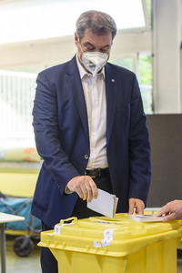 Stimmabgabe von Markus Söder zur Bundestagswahl 2021 in Nürnberg