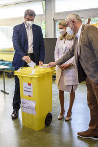 Stimmabgabe von Markus Söder zur Bundestagswahl 2021 in Nürnberg