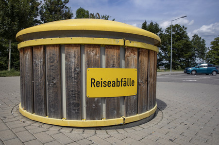 Symbolfoto Abfallcontainer