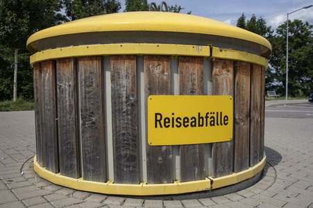 Symbolfoto Abfallcontainer