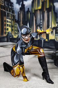 GEEK ART: Batgirl Comic Bodypainting