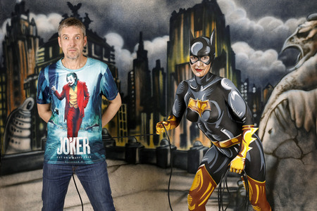 GEEK ART: Batgirl Comic Bodypainting