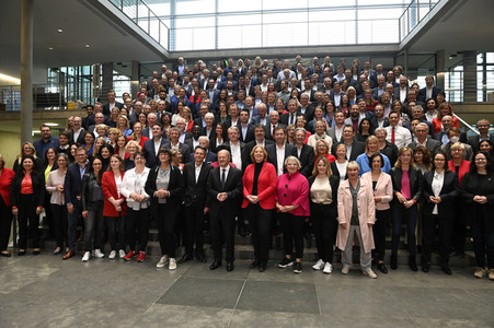 SPD-Fraktionssitzung und Statement der Fraktionsführung in Berlin