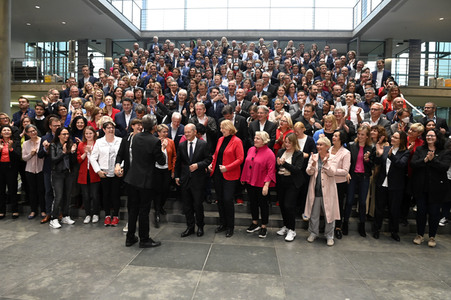 SPD-Fraktionssitzung und Statement der Fraktionsführung in Berlin