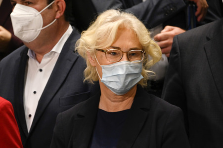 SPD-Fraktionssitzung und Statement der Fraktionsführung in Berlin