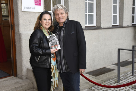 Lesung von Ernst Hannawald in Haar