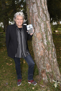 Lesung von Ernst Hannawald in Haar