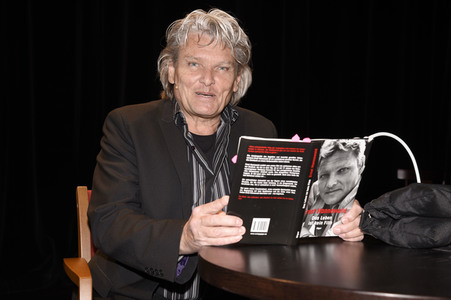 Lesung von Ernst Hannawald in Haar